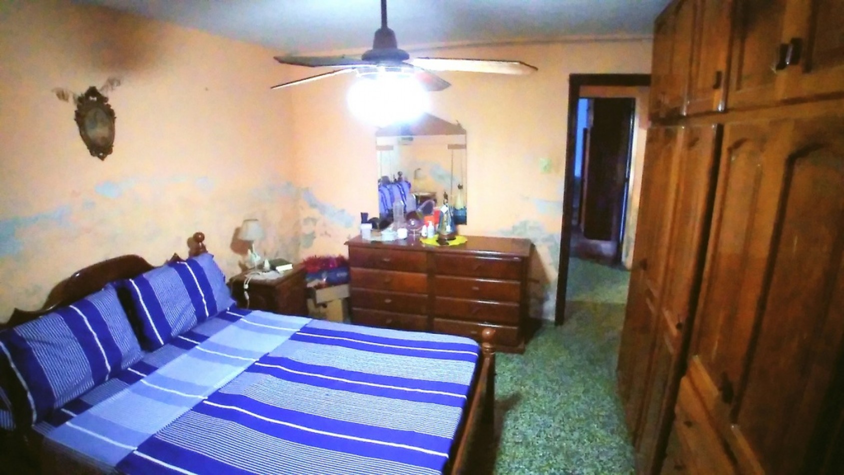 Casa con Piscina y Oficina en Venta - Zona Tribunales