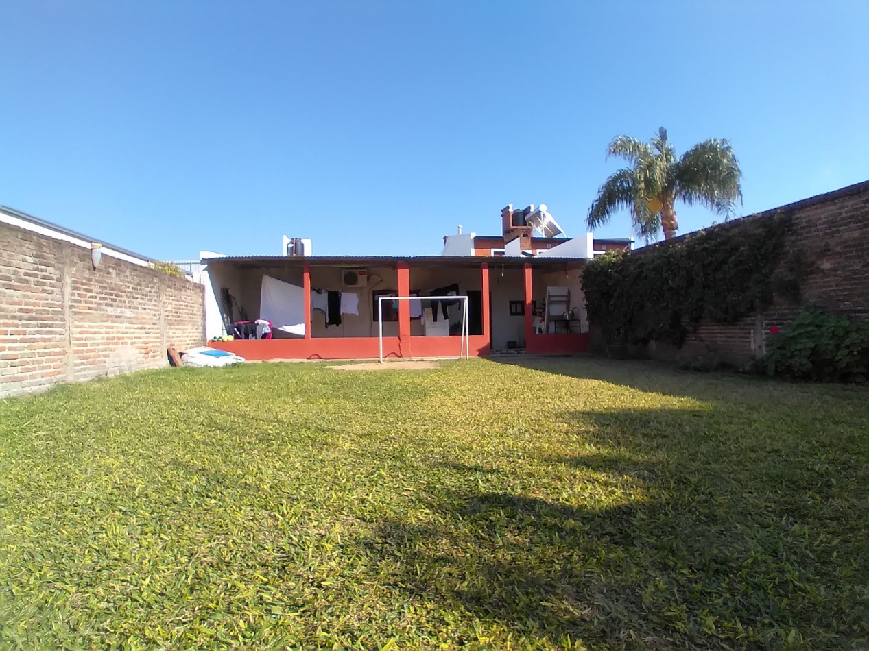 Venta: Dos casas en mismo terreno.