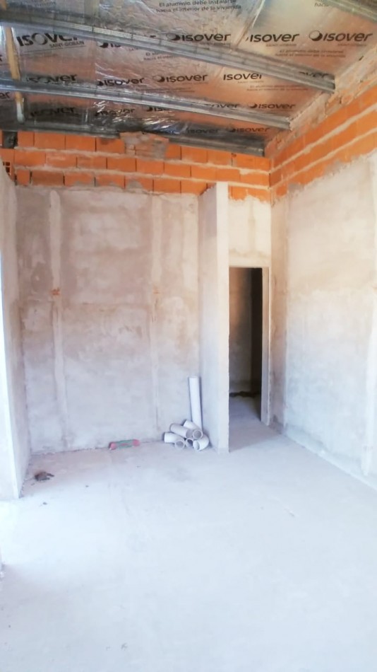 Salon Comercial +departamento - Reconquista