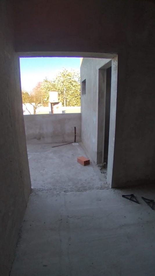 Salon Comercial +departamento - Reconquista