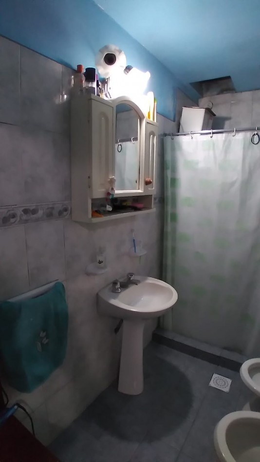 Casa + Local en Venta - Reconquista