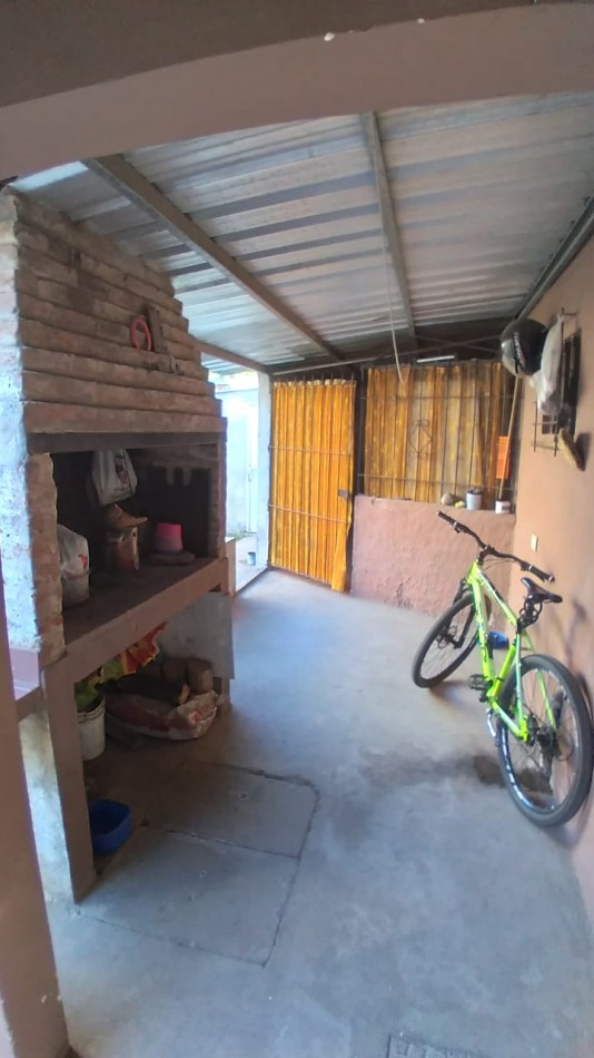 Casa + Local en Venta - Reconquista