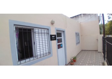 Venta: Dos casas en mismo terreno.